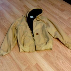 Men’s Carhartt jacket
